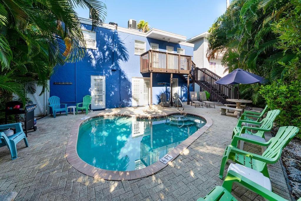 Beach Getaway Pool Condo Between The Island Marina And Beach Bradenton Beach Eksteriør billede